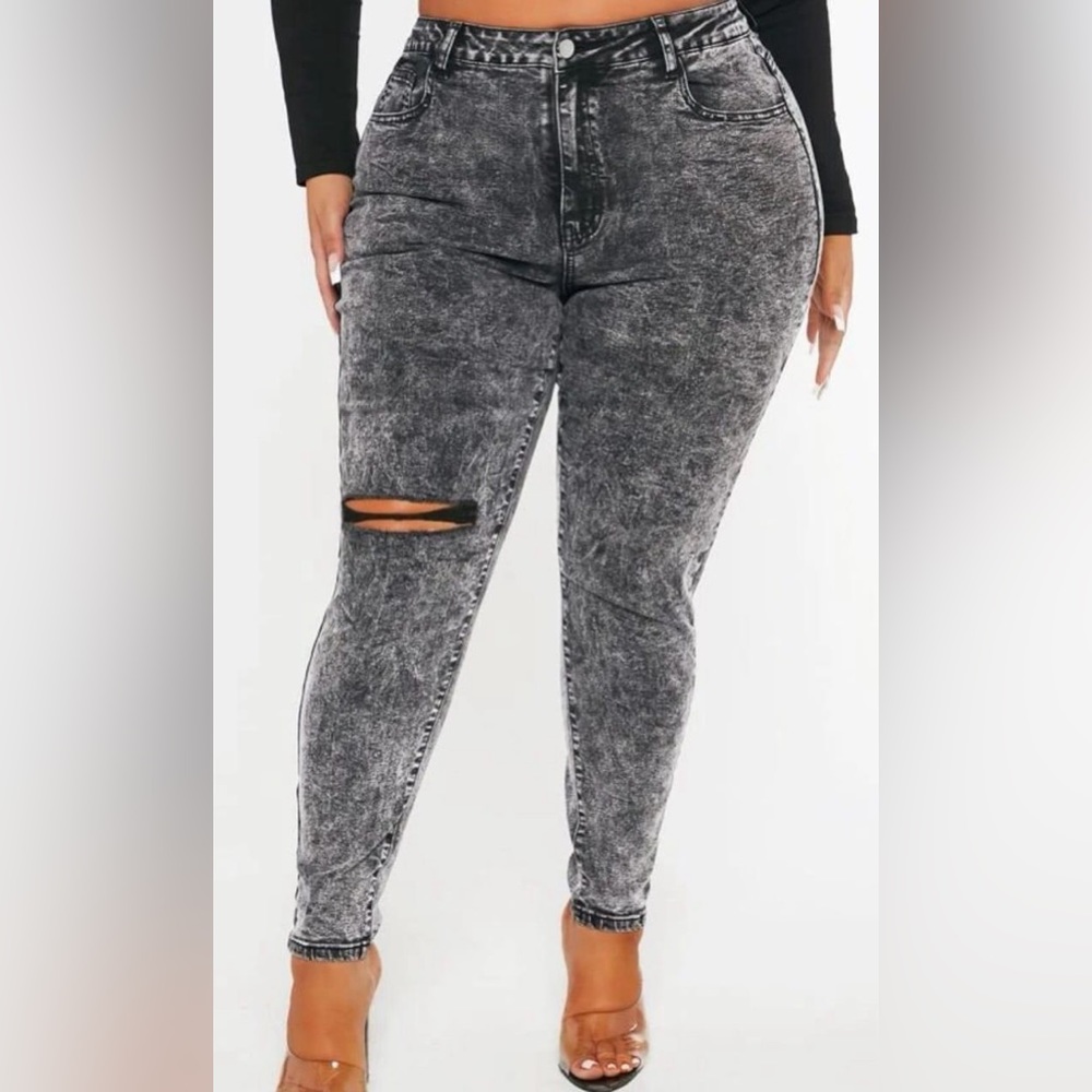 Skinny jeans